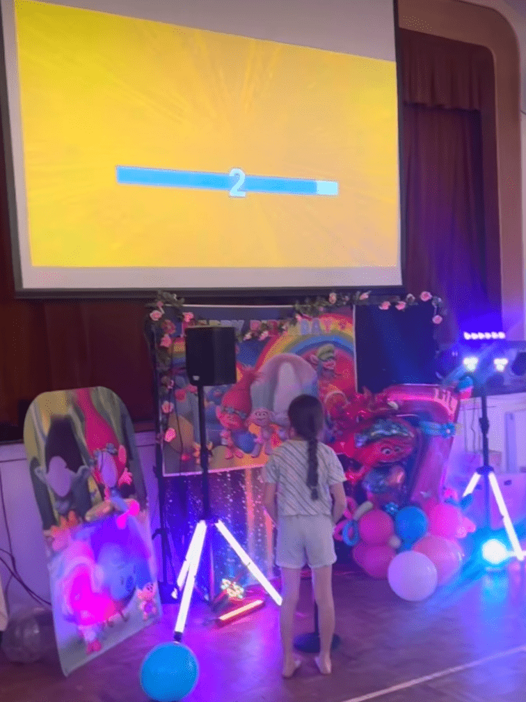 Let’s get scrappy karaoke and disco party 🎤📔🪩